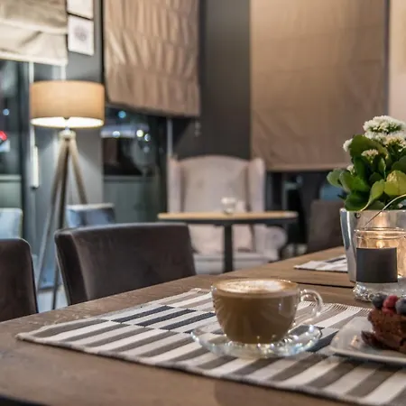 51 Frühstückspension 4*