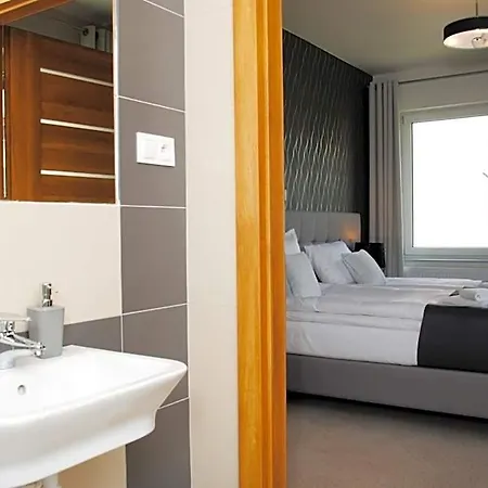 51 Bed and breakfast